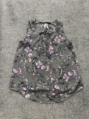 Kensie Gray Floral Sleeveless Blouse with Purple Accents